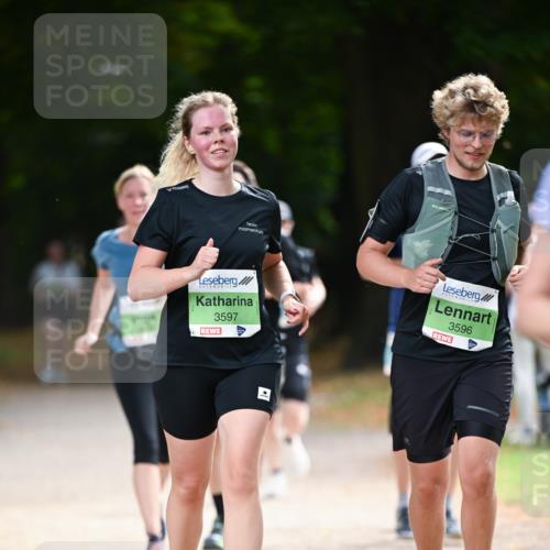 31.08.2025 - 21. Blankeneser Heldenlauf Dr. Thomas Lammeyer http://msf.ph/oto/8640492 31.08.2025 11:00:19 Laufen 3597, 3596 meine-sportfotos.de