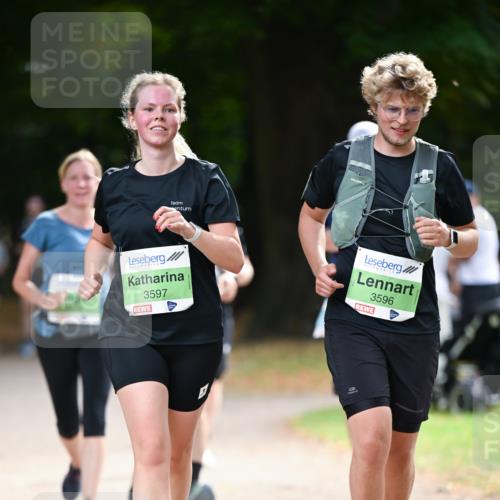 31.08.2025 - 21. Blankeneser Heldenlauf Dr. Thomas Lammeyer http://msf.ph/oto/8640496 31.08.2025 11:00:19 Laufen 3597, 3596 meine-sportfotos.de