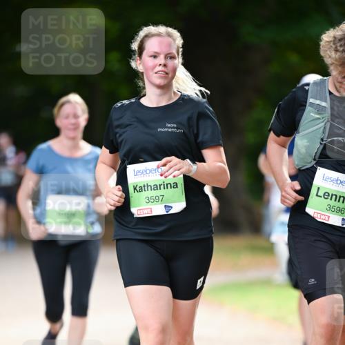 31.08.2025 - 21. Blankeneser Heldenlauf Dr. Thomas Lammeyer http://msf.ph/oto/8640504 31.08.2025 11:00:20 Laufen 3597, 3596 meine-sportfotos.de