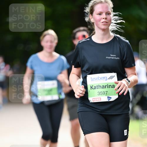 31.08.2025 - 21. Blankeneser Heldenlauf Dr. Thomas Lammeyer http://msf.ph/oto/8640507 31.08.2025 11:00:21 Laufen 3597 meine-sportfotos.de
