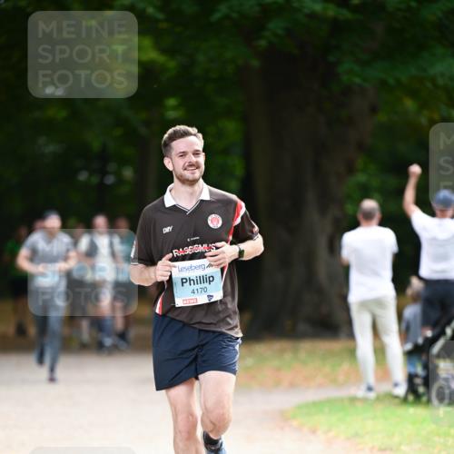 31.08.2025 - 21. Blankeneser Heldenlauf Dr. Thomas Lammeyer http://msf.ph/oto/8640540 31.08.2025 11:00:29 Laufen 4170 meine-sportfotos.de