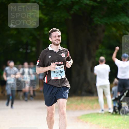 31.08.2025 - 21. Blankeneser Heldenlauf Dr. Thomas Lammeyer http://msf.ph/oto/8640541 31.08.2025 11:00:29 Laufen 4170 meine-sportfotos.de