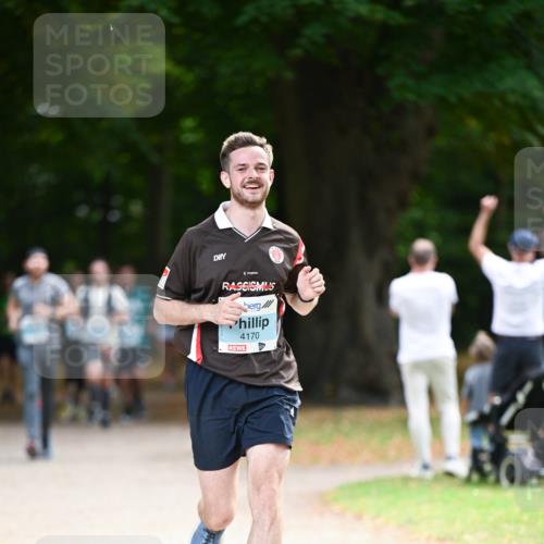 31.08.2025 - 21. Blankeneser Heldenlauf Dr. Thomas Lammeyer http://msf.ph/oto/8640542 31.08.2025 11:00:29 Laufen 4170 meine-sportfotos.de
