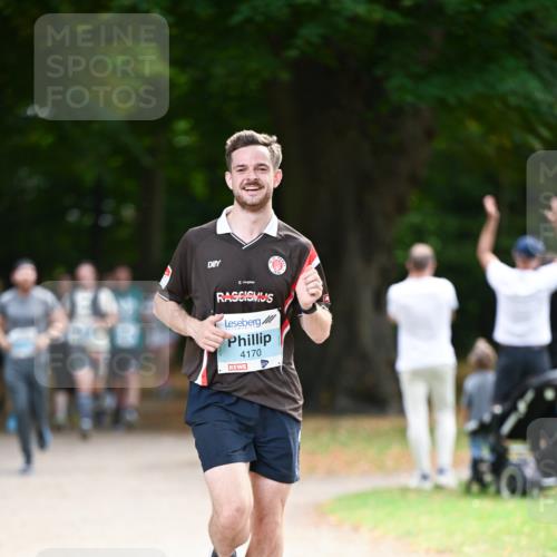 31.08.2025 - 21. Blankeneser Heldenlauf Dr. Thomas Lammeyer http://msf.ph/oto/8640543 31.08.2025 11:00:29 Laufen 4170 meine-sportfotos.de