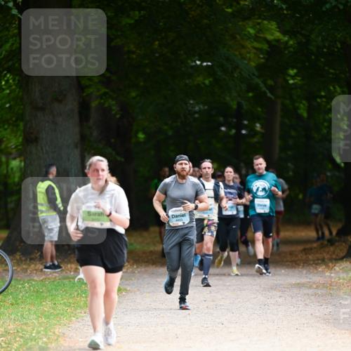 31.08.2025 - 21. Blankeneser Heldenlauf Dr. Thomas Lammeyer http://msf.ph/oto/8640554 31.08.2025 11:00:31 Laufen 4403 meine-sportfotos.de