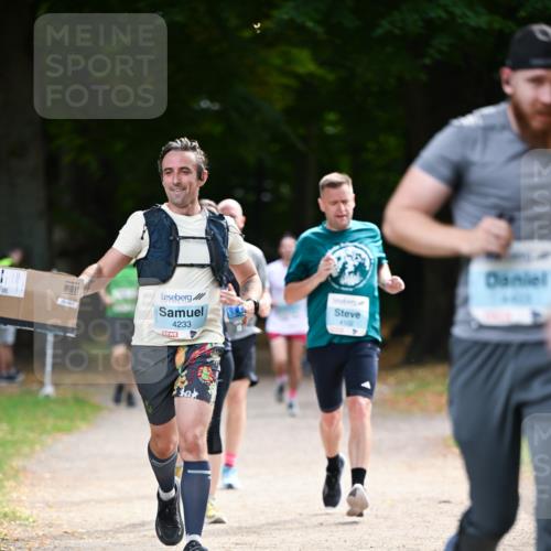 31.08.2025 - 21. Blankeneser Heldenlauf Dr. Thomas Lammeyer http://msf.ph/oto/8640584 31.08.2025 11:00:38 Laufen 4233 meine-sportfotos.de