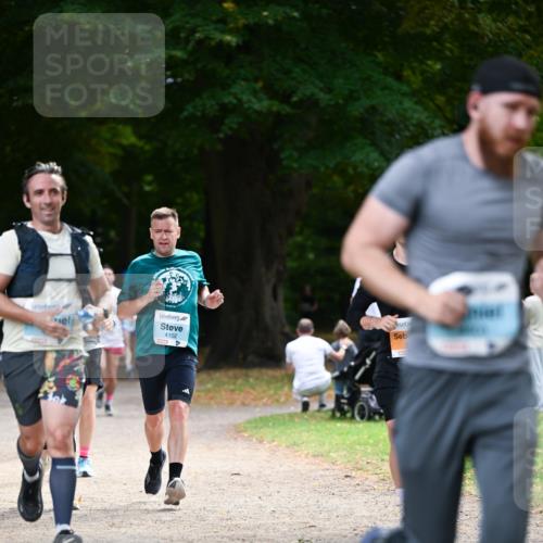 31.08.2025 - 21. Blankeneser Heldenlauf Dr. Thomas Lammeyer http://msf.ph/oto/8640588 31.08.2025 11:00:39 Laufen 4102 meine-sportfotos.de