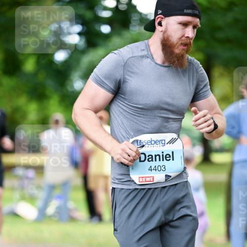 31.08.2025 - 21. Blankeneser Heldenlauf Dr. Thomas Lammeyer http://msf.ph/oto/8640592 31.08.2025 11:00:40 Laufen 4403 meine-sportfotos.de