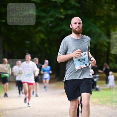 31.08.2025 - 21. Blankeneser Heldenlauf Dr. Thomas Lammeyer http://msf.ph/oto/8640617 31.08.2025 11:00:44 Laufen 4197 meine-sportfotos.de