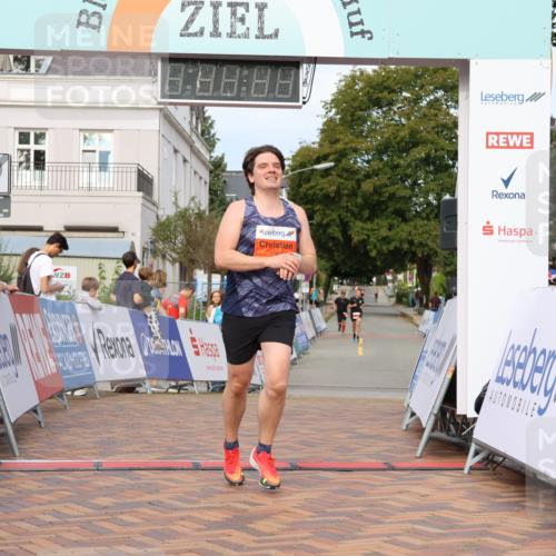 31.08.2025 - 21. Blankeneser Heldenlauf Strokosch-Dieckow http://msf.ph/oto/8640620 31.08.2025 09:44:43 Ziel 1066, 1131 meine-sportfotos.de