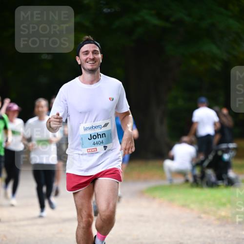 31.08.2025 - 21. Blankeneser Heldenlauf Dr. Thomas Lammeyer http://msf.ph/oto/8640632 31.08.2025 11:00:46 Laufen 4404 meine-sportfotos.de