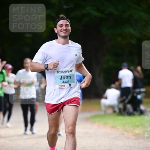 31.08.2025 - 21. Blankeneser Heldenlauf Dr. Thomas Lammeyer http://msf.ph/oto/8640634 31.08.2025 11:00:47 Laufen 4404 meine-sportfotos.de