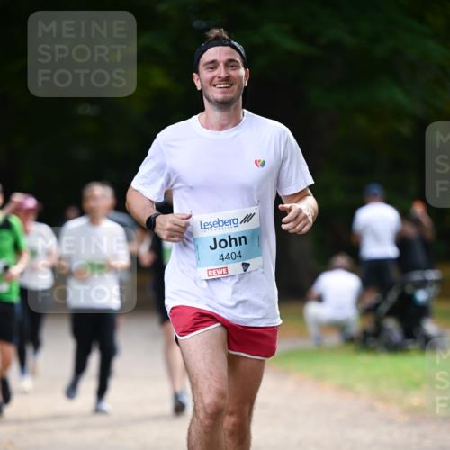 31.08.2025 - 21. Blankeneser Heldenlauf Dr. Thomas Lammeyer http://msf.ph/oto/8640637 31.08.2025 11:00:47 Laufen 4404 meine-sportfotos.de