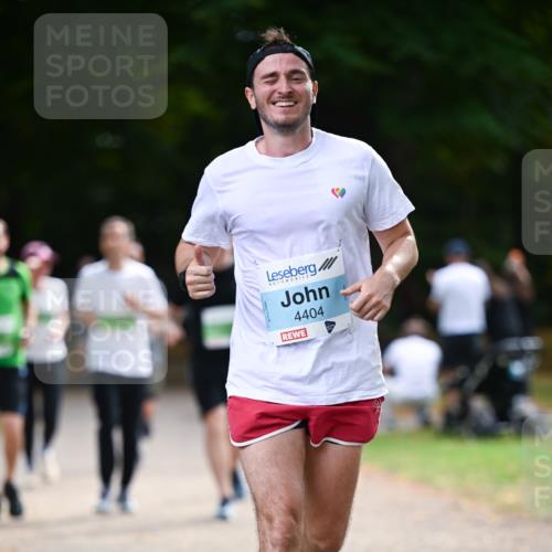 31.08.2025 - 21. Blankeneser Heldenlauf Dr. Thomas Lammeyer http://msf.ph/oto/8640638 31.08.2025 11:00:47 Laufen 4404 meine-sportfotos.de