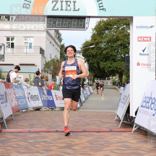 31.08.2025 - 21. Blankeneser Heldenlauf Strokosch-Dieckow http://msf.ph/oto/8640643 31.08.2025 09:44:43 Ziel 1066, 1131 meine-sportfotos.de