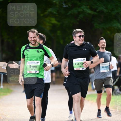 31.08.2025 - 21. Blankeneser Heldenlauf Dr. Thomas Lammeyer http://msf.ph/oto/8640656 31.08.2025 11:00:50 Laufen 3434, 3043 meine-sportfotos.de