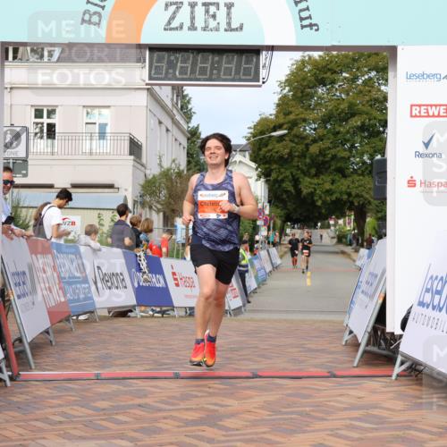 31.08.2025 - 21. Blankeneser Heldenlauf Strokosch-Dieckow http://msf.ph/oto/8640658 31.08.2025 09:44:43 Ziel 1066, 1131 meine-sportfotos.de