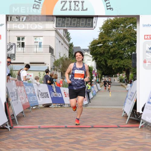 31.08.2025 - 21. Blankeneser Heldenlauf Strokosch-Dieckow http://msf.ph/oto/8640673 31.08.2025 09:44:42 Ziel 1066, 1131 meine-sportfotos.de