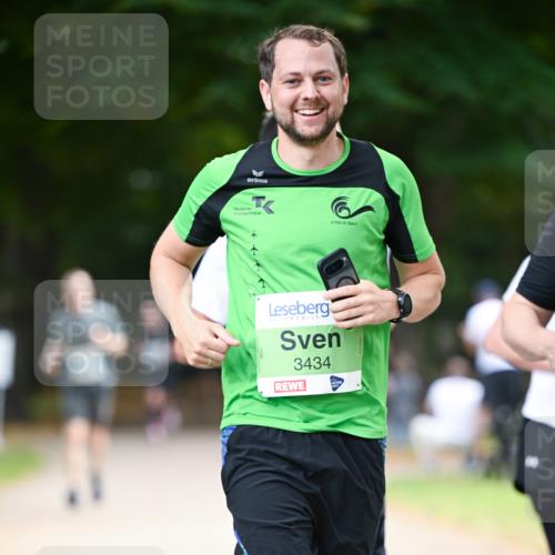 31.08.2025 - 21. Blankeneser Heldenlauf Dr. Thomas Lammeyer http://msf.ph/oto/8640678 31.08.2025 11:00:53 Laufen 3434 meine-sportfotos.de