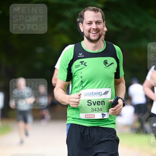 31.08.2025 - 21. Blankeneser Heldenlauf Dr. Thomas Lammeyer http://msf.ph/oto/8640679 31.08.2025 11:00:53 Laufen 3434 meine-sportfotos.de