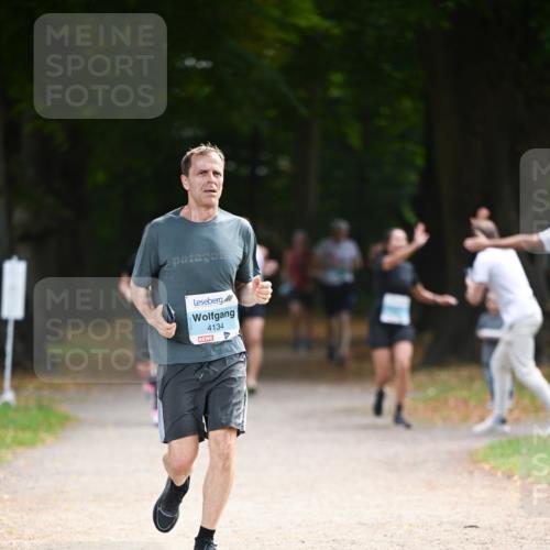 31.08.2025 - 21. Blankeneser Heldenlauf Dr. Thomas Lammeyer http://msf.ph/oto/8640683 31.08.2025 11:00:56 Laufen 4134 meine-sportfotos.de