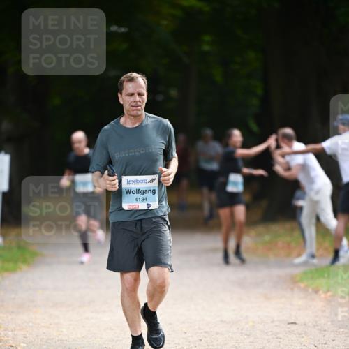 31.08.2025 - 21. Blankeneser Heldenlauf Dr. Thomas Lammeyer http://msf.ph/oto/8640686 31.08.2025 11:00:56 Laufen 4134 meine-sportfotos.de