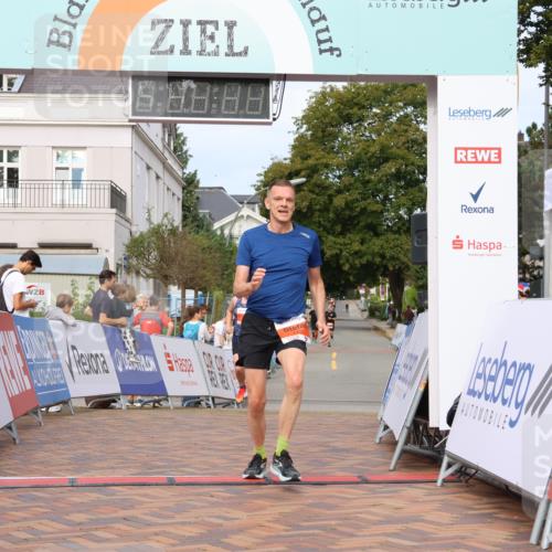 31.08.2025 - 21. Blankeneser Heldenlauf Strokosch-Dieckow http://msf.ph/oto/8640688 31.08.2025 09:44:40 Ziel 1066, 1131 meine-sportfotos.de