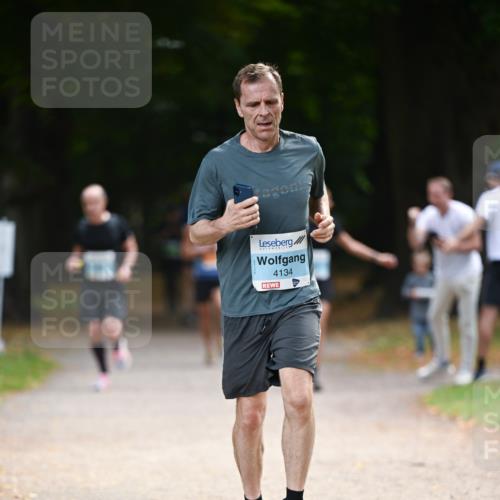 31.08.2025 - 21. Blankeneser Heldenlauf Dr. Thomas Lammeyer http://msf.ph/oto/8640695 31.08.2025 11:00:57 Laufen 4134 meine-sportfotos.de