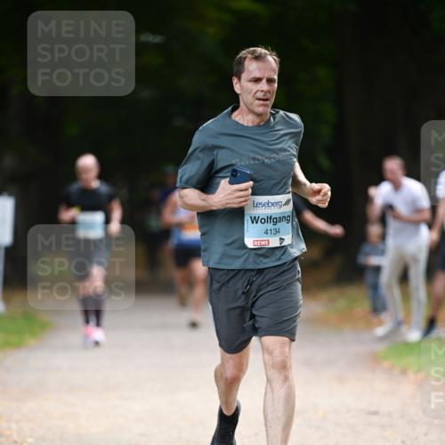 31.08.2025 - 21. Blankeneser Heldenlauf Dr. Thomas Lammeyer http://msf.ph/oto/8640696 31.08.2025 11:00:57 Laufen 4134 meine-sportfotos.de