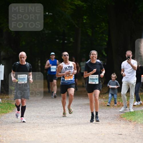 31.08.2025 - 21. Blankeneser Heldenlauf Dr. Thomas Lammeyer http://msf.ph/oto/8640708 31.08.2025 11:00:59 Laufen 4420, 5714, 4325 meine-sportfotos.de