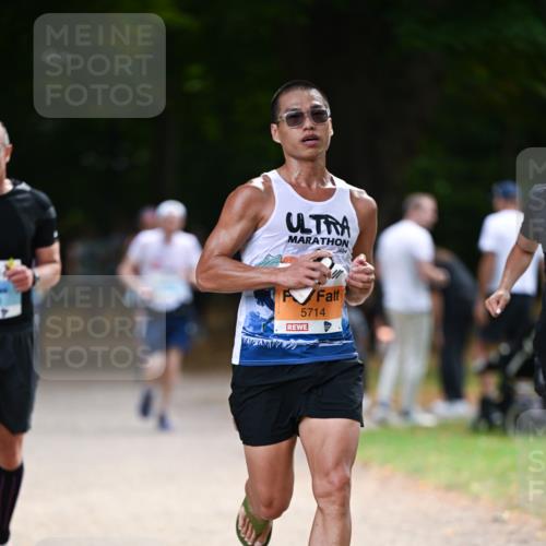 31.08.2025 - 21. Blankeneser Heldenlauf Dr. Thomas Lammeyer http://msf.ph/oto/8640728 31.08.2025 11:01:02 Laufen 5714 meine-sportfotos.de