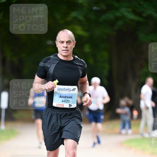 31.08.2025 - 21. Blankeneser Heldenlauf Dr. Thomas Lammeyer http://msf.ph/oto/8640739 31.08.2025 11:01:04 Laufen 4420 meine-sportfotos.de