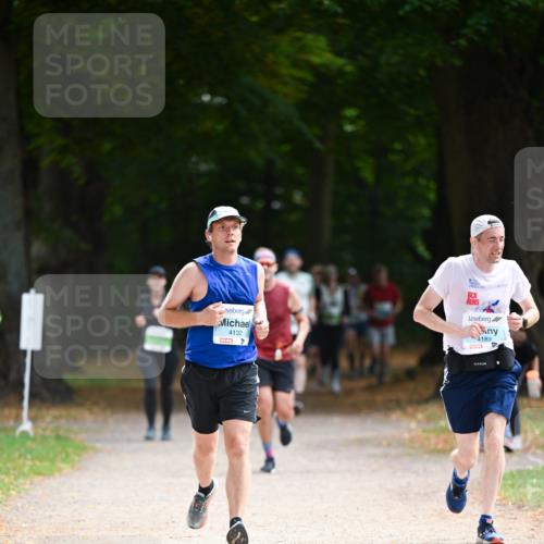 31.08.2025 - 21. Blankeneser Heldenlauf Dr. Thomas Lammeyer http://msf.ph/oto/8640750 31.08.2025 11:01:06 Laufen 4132, 4, 4189 meine-sportfotos.de