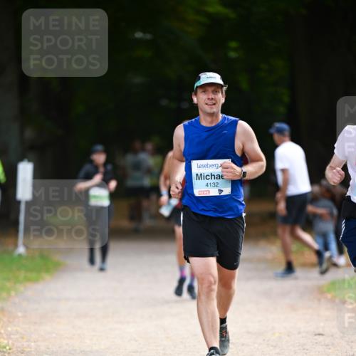 31.08.2025 - 21. Blankeneser Heldenlauf Dr. Thomas Lammeyer http://msf.ph/oto/8640769 31.08.2025 11:01:08 Laufen 4132 meine-sportfotos.de