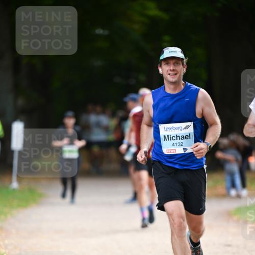 31.08.2025 - 21. Blankeneser Heldenlauf Dr. Thomas Lammeyer http://msf.ph/oto/8640777 31.08.2025 11:01:09 Laufen 4132 meine-sportfotos.de