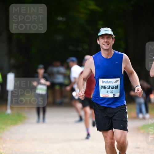 31.08.2025 - 21. Blankeneser Heldenlauf Dr. Thomas Lammeyer http://msf.ph/oto/8640778 31.08.2025 11:01:09 Laufen 4132 meine-sportfotos.de