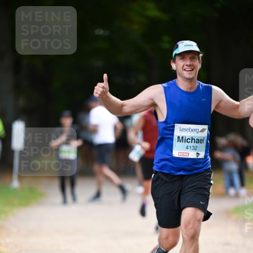 31.08.2025 - 21. Blankeneser Heldenlauf Dr. Thomas Lammeyer http://msf.ph/oto/8640781 31.08.2025 11:01:09 Laufen 4132 meine-sportfotos.de