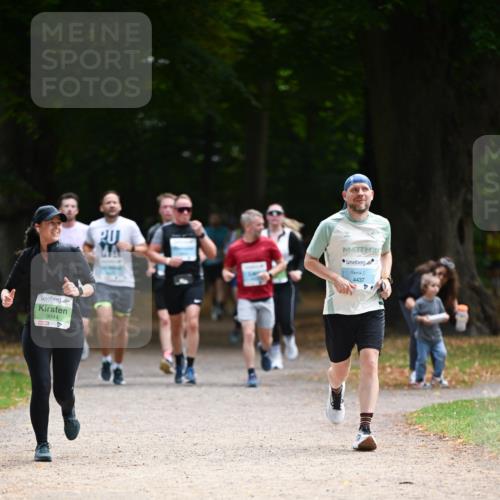 31.08.2025 - 21. Blankeneser Heldenlauf Dr. Thomas Lammeyer http://msf.ph/oto/8640800 31.08.2025 11:01:13 Laufen 3044, 4437, 4 meine-sportfotos.de