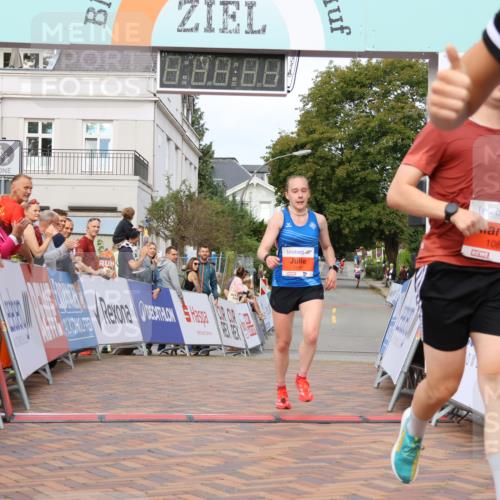 31.08.2025 - 21. Blankeneser Heldenlauf Strokosch-Dieckow http://msf.ph/oto/8640824 31.08.2025 09:40:10 Ziel 1158, 1083, 1008, 1093 meine-sportfotos.de