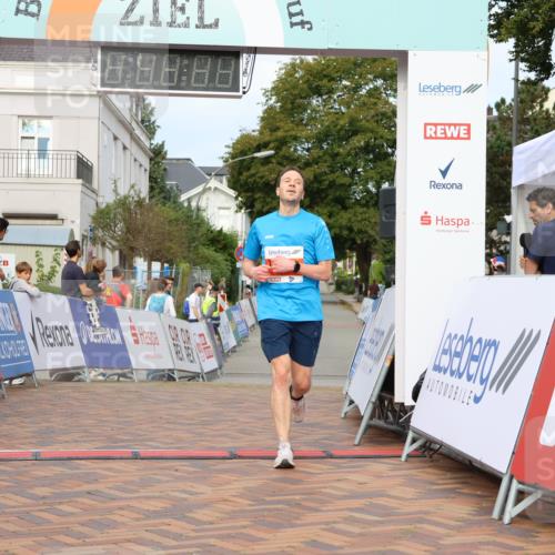 31.08.2025 - 21. Blankeneser Heldenlauf Strokosch-Dieckow http://msf.ph/oto/8640833 31.08.2025 09:44:30 Ziel 1017 meine-sportfotos.de