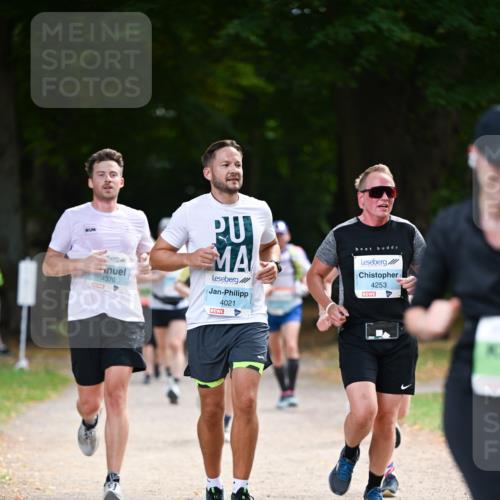 31.08.2025 - 21. Blankeneser Heldenlauf Dr. Thomas Lammeyer http://msf.ph/oto/8640835 31.08.2025 11:01:20 Laufen 4370, 4021, 4253 meine-sportfotos.de