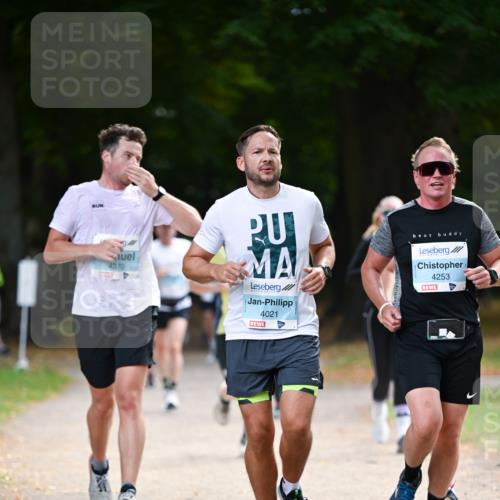 31.08.2025 - 21. Blankeneser Heldenlauf Dr. Thomas Lammeyer http://msf.ph/oto/8640842 31.08.2025 11:01:21 Laufen 4370, 4021, 4253 meine-sportfotos.de