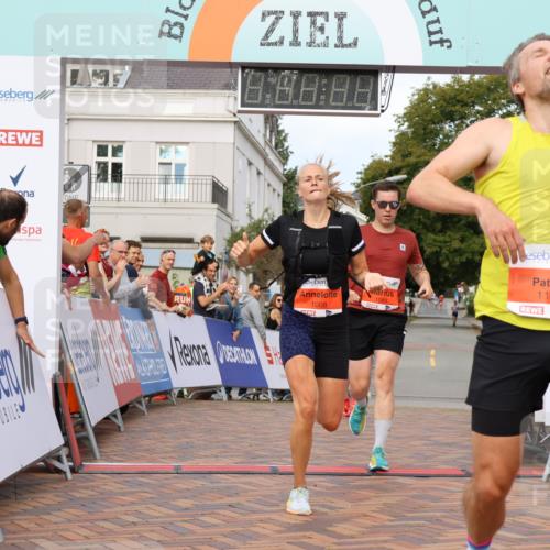 31.08.2025 - 21. Blankeneser Heldenlauf Strokosch-Dieckow http://msf.ph/oto/8640860 31.08.2025 09:40:09 Ziel 1158, 1083, 1008, 1093 meine-sportfotos.de