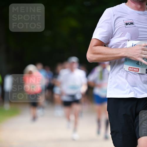 31.08.2025 - 21. Blankeneser Heldenlauf Dr. Thomas Lammeyer http://msf.ph/oto/8640867 31.08.2025 11:01:24 Laufen 43, 0 meine-sportfotos.de