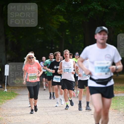 31.08.2025 - 21. Blankeneser Heldenlauf Dr. Thomas Lammeyer http://msf.ph/oto/8640887 31.08.2025 11:01:27 Laufen 4308, 3080 meine-sportfotos.de