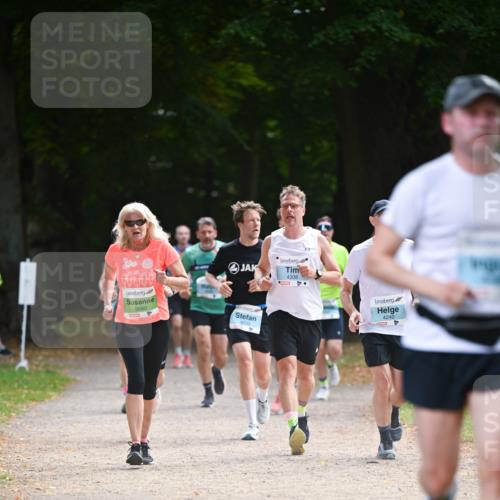 31.08.2025 - 21. Blankeneser Heldenlauf Dr. Thomas Lammeyer http://msf.ph/oto/8640892 31.08.2025 11:01:28 Laufen 3080, 4239, 4308, 4240 meine-sportfotos.de