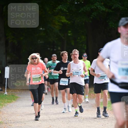 31.08.2025 - 21. Blankeneser Heldenlauf Dr. Thomas Lammeyer http://msf.ph/oto/8640893 31.08.2025 11:01:28 Laufen 4308, 3080, 2, 4240 meine-sportfotos.de