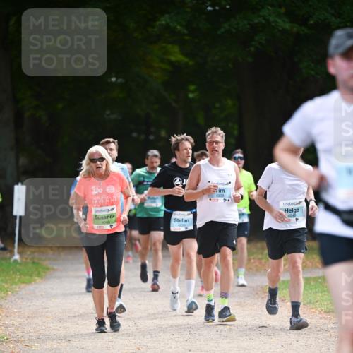 31.08.2025 - 21. Blankeneser Heldenlauf Dr. Thomas Lammeyer http://msf.ph/oto/8640894 31.08.2025 11:01:28 Laufen 3080, 4239, 4308, 4240 meine-sportfotos.de