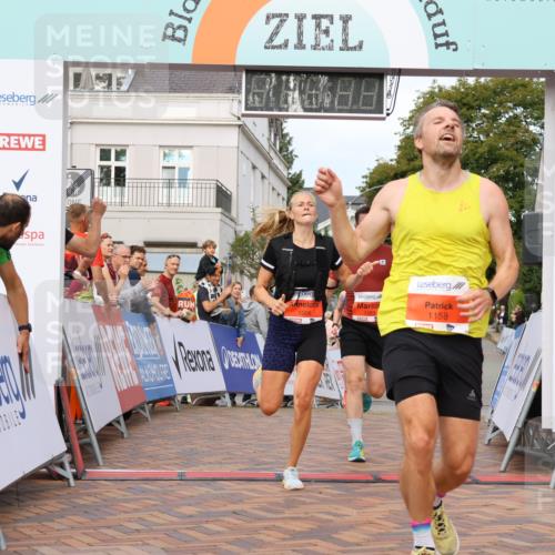 31.08.2025 - 21. Blankeneser Heldenlauf Strokosch-Dieckow http://msf.ph/oto/8640897 31.08.2025 09:40:08 Ziel 1048, 1158, 1083, 1008, 1093 meine-sportfotos.de