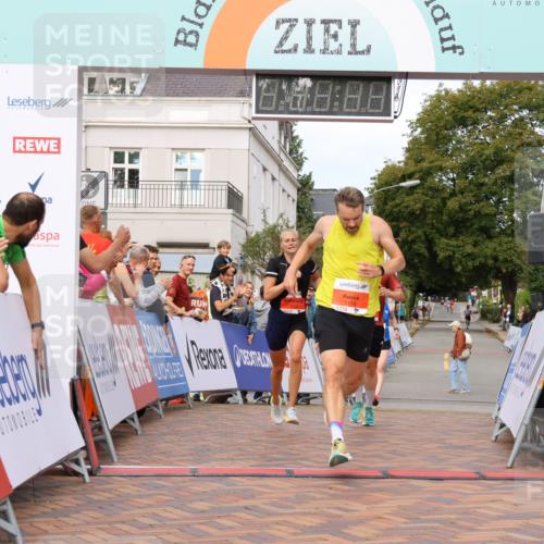 31.08.2025 - 21. Blankeneser Heldenlauf Strokosch-Dieckow http://msf.ph/oto/8640920 31.08.2025 09:40:07 Ziel 1048, 1152, 1158, 1083, 1008, 1093 meine-sportfotos.de